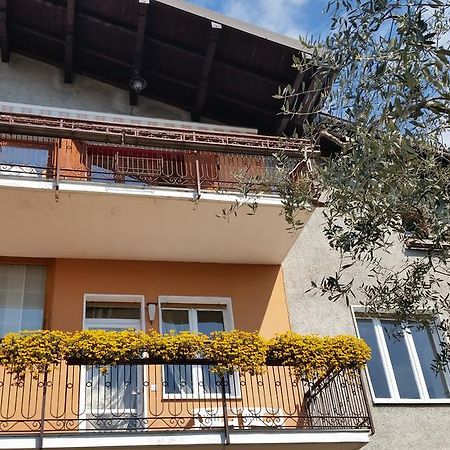 Apartment Iseo Lake Сале Маразино Стая снимка