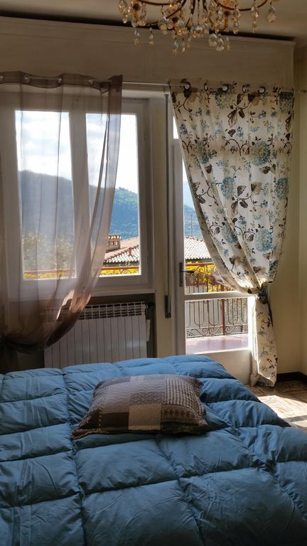 Apartment Iseo Lake Сале Маразино Стая снимка