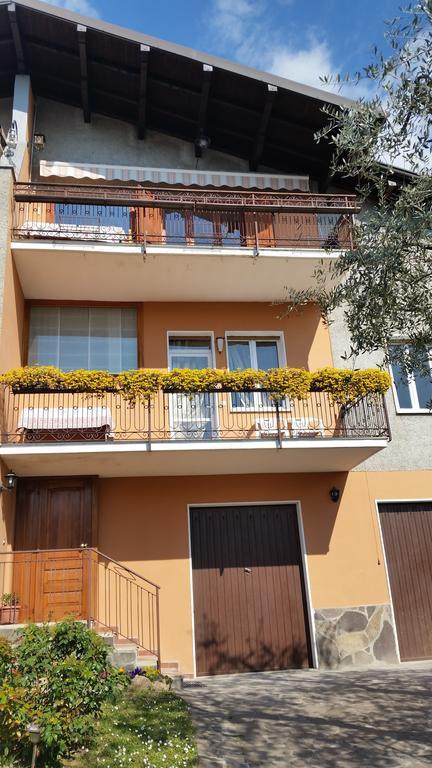 Apartment Iseo Lake Сале Маразино Стая снимка