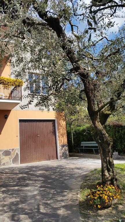 Apartment Iseo Lake Сале Маразино Стая снимка